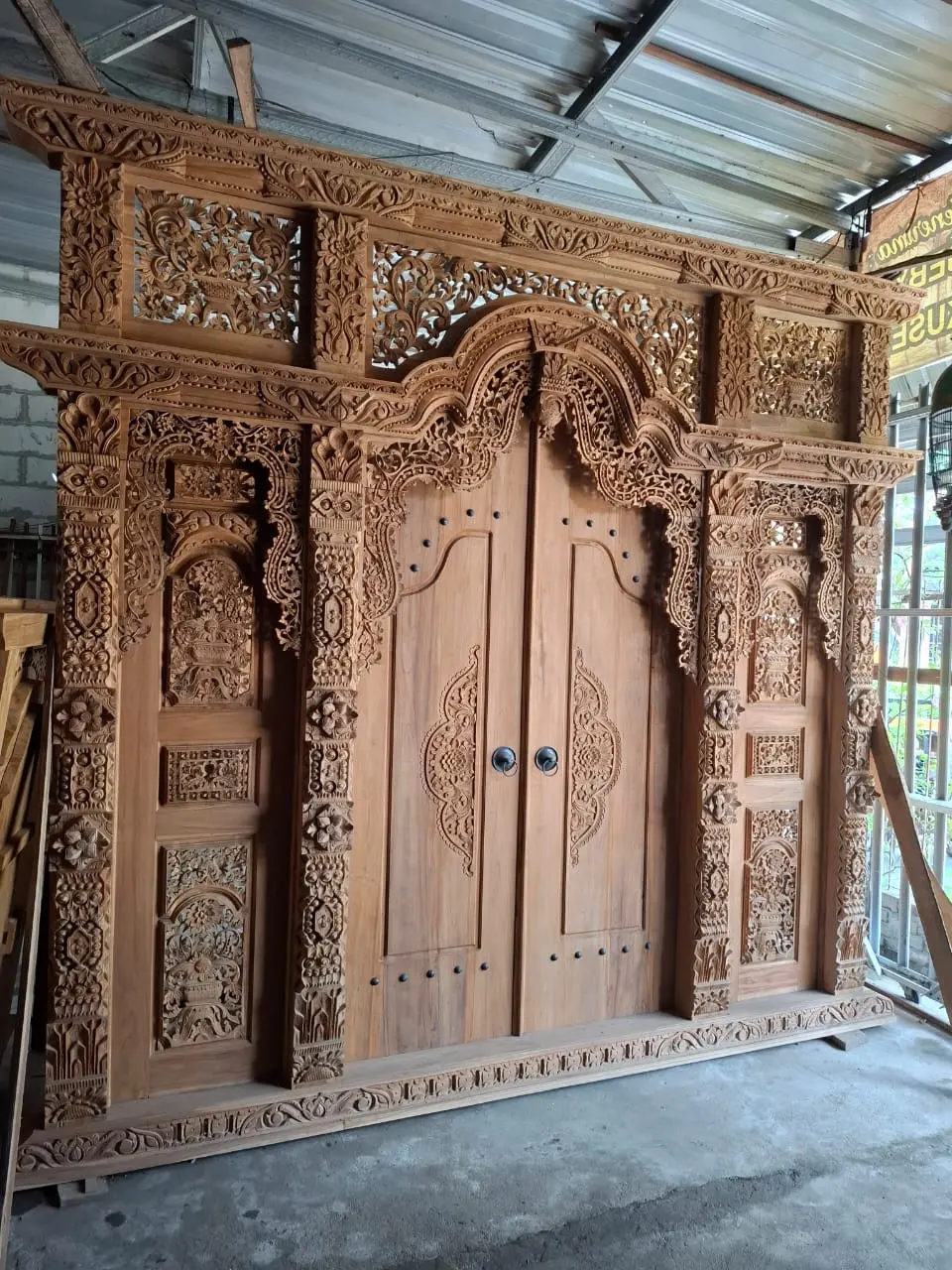 Pintu Sketsel Gebyok Jati Ukiran Jawa