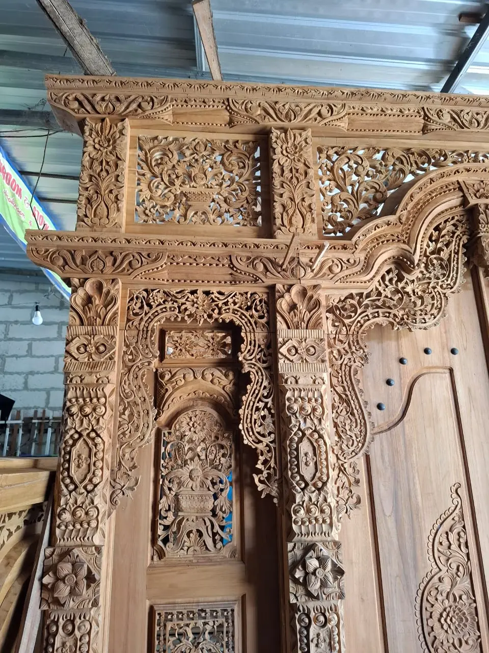 Pintu Sketsel Gebyok Jati Ukiran Jawa