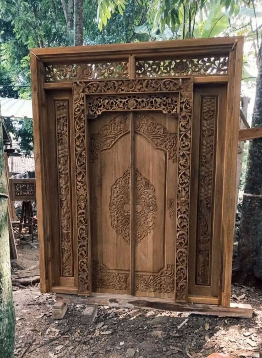 GEBYOK PINTU UKIR MOTIF BALI – KAYU JATI ASLI | KESAN MEWAH & ETNIK ELEGAN